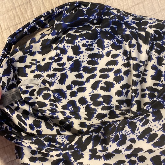 Shein Two Piece Highwaisted Swimsuit with Knotted Top - Picture 3 of 4